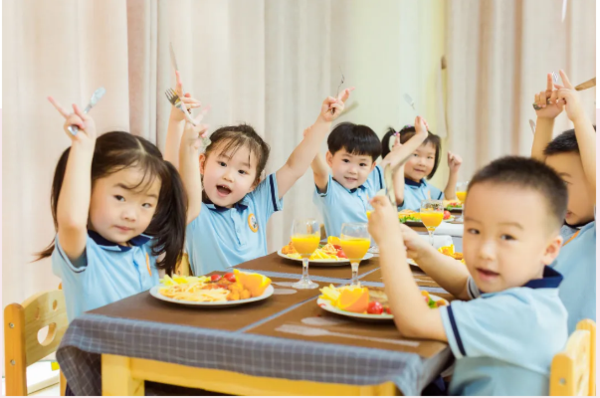 萌夫子幼儿园西餐体验日